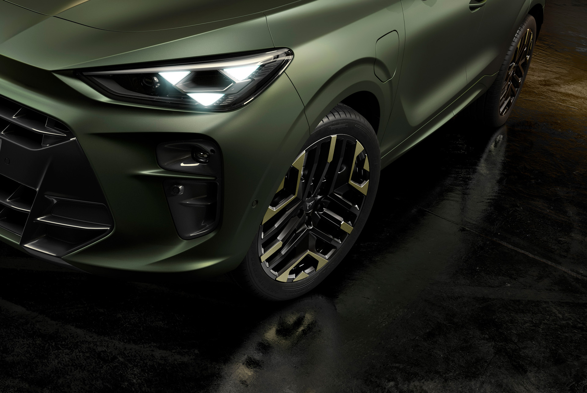 Side view to showcase the left 20-inch alloy wheel in sulphur, that perfectly combines with the new manganese matt body