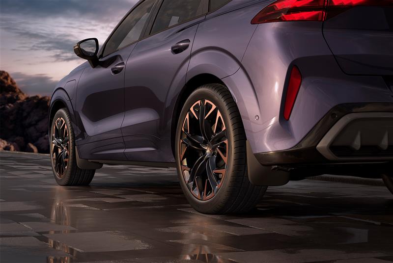 cupra terramar rear view close-up to highlight the front and rear mudflaps—built to keep dirt off your vehicle