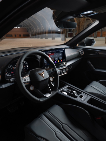 Interior view of CUPRA Formentor VZ5 of the leather dashboard